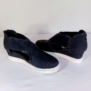 Outwoods Open Wedge Leather Sneaker